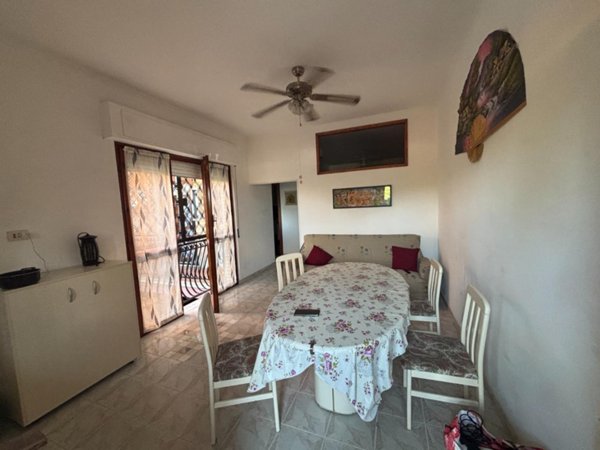 casa indipendente in vendita a Pomezia in zona Torvaianica