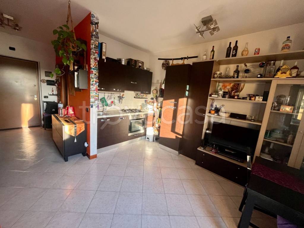 appartamento in vendita a Pomezia