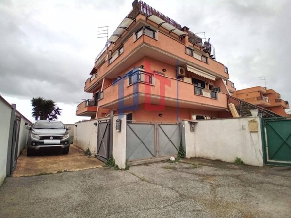 appartamento in vendita a Pomezia in zona Torvaianica
