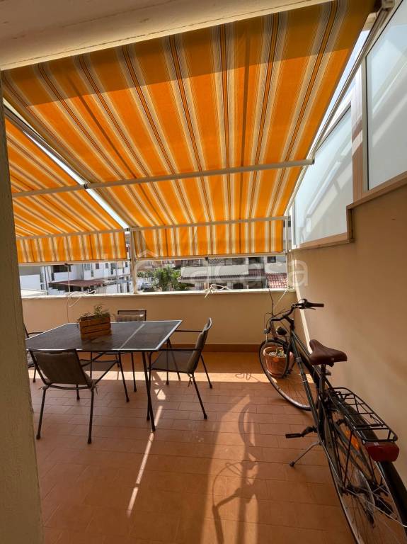 appartamento in vendita a Pomezia in zona Torvaianica