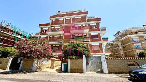 appartamento in vendita a Pomezia in zona Torvaianica