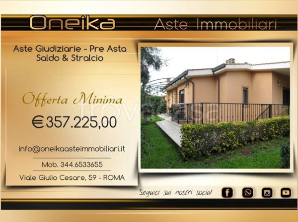 casa indipendente in vendita a Pomezia in zona Colli di Enea