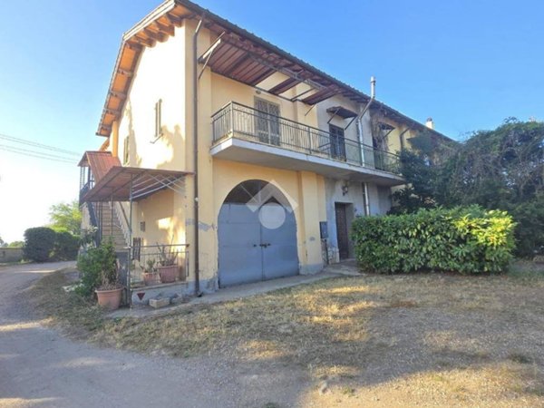 casa indipendente in vendita a Pomezia in zona Santa Procula