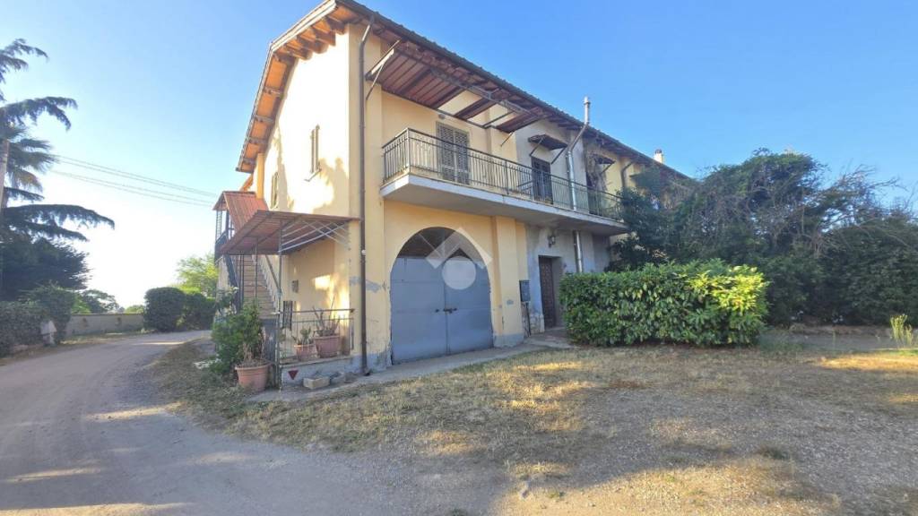 casa indipendente in vendita a Pomezia in zona Santa Procula