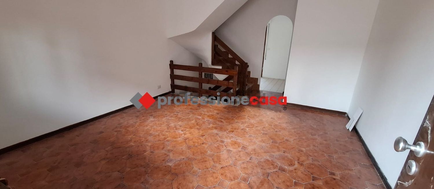 casa indipendente in vendita a Pomezia