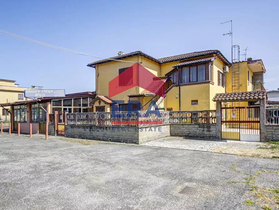 appartamento in vendita a Pomezia in zona Santa Palomba
