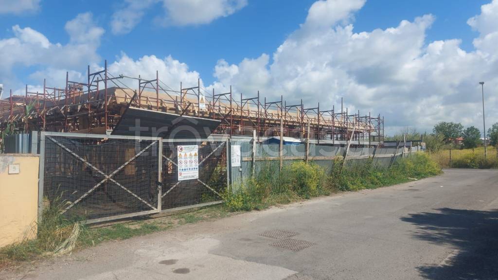 casa indipendente in vendita a Pomezia in zona Torvaianica