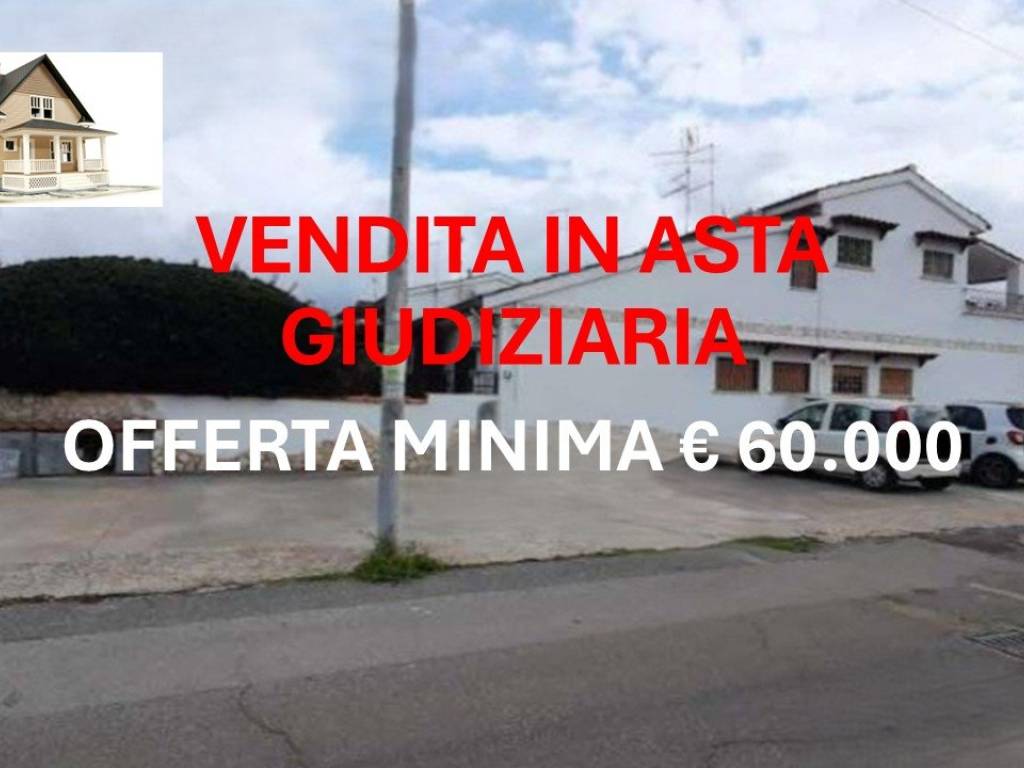 casa indipendente in vendita a Pomezia in zona Torvaianica