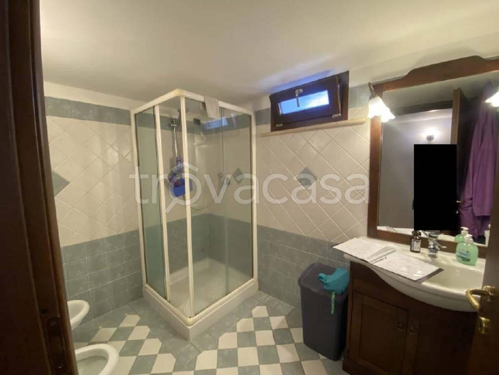 appartamento in vendita a Pomezia in zona Torvaianica Alta