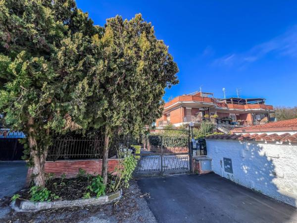 appartamento in vendita a Pomezia in zona Torvaianica