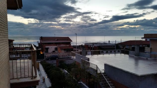appartamento in vendita a Pomezia in zona Torvaianica