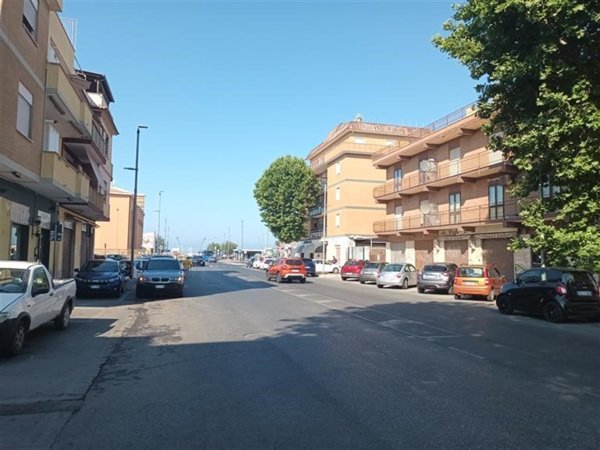 trivano in vendita a Pomezia