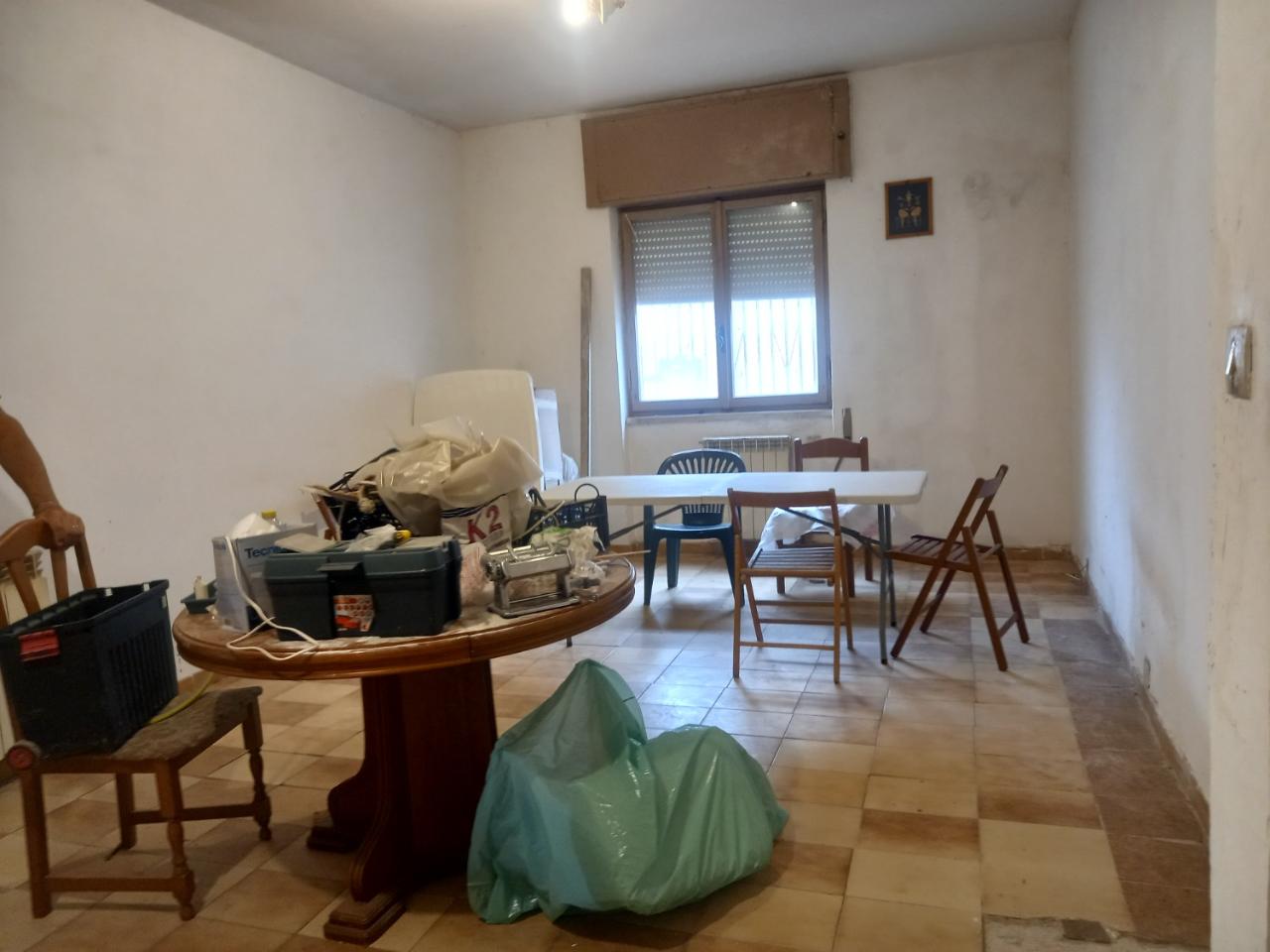 appartamento in vendita a Pomezia in zona Torvaianica