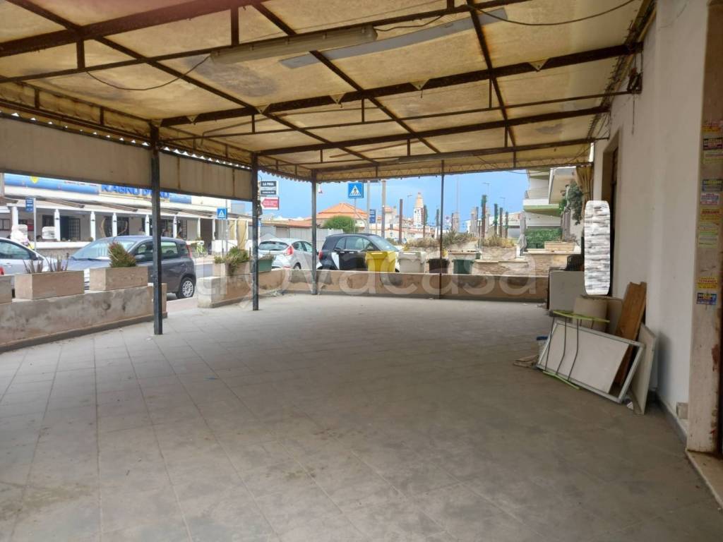 trivano in vendita a Pomezia in zona Torvaianica