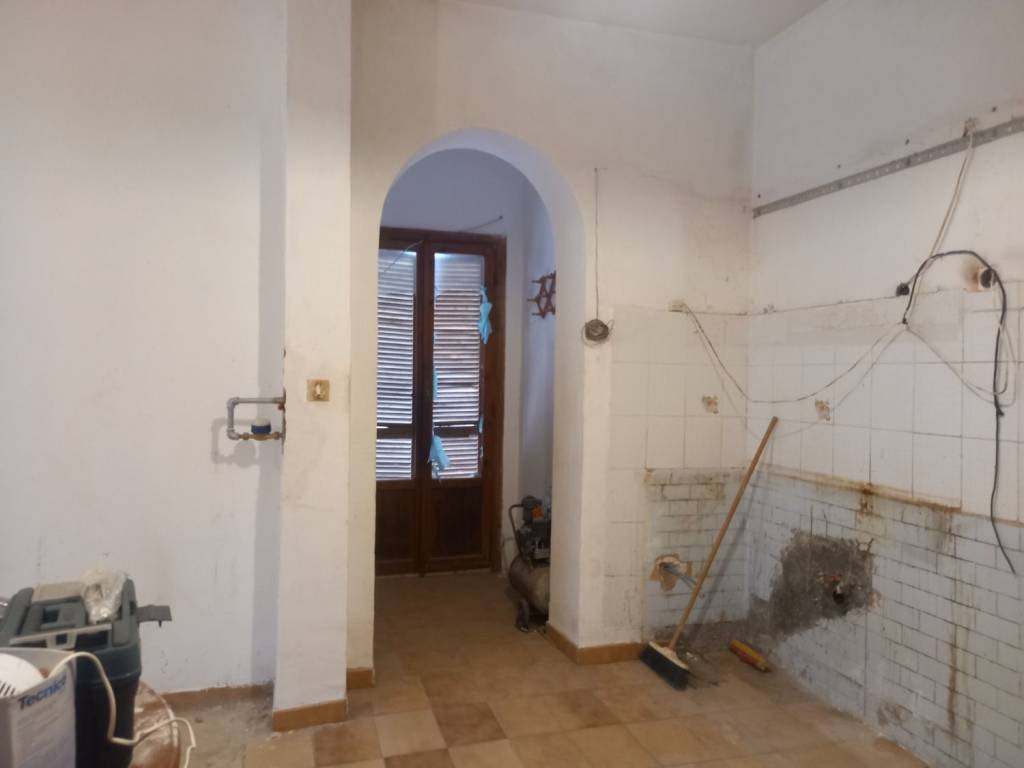 appartamento in vendita a Pomezia in zona Torvaianica