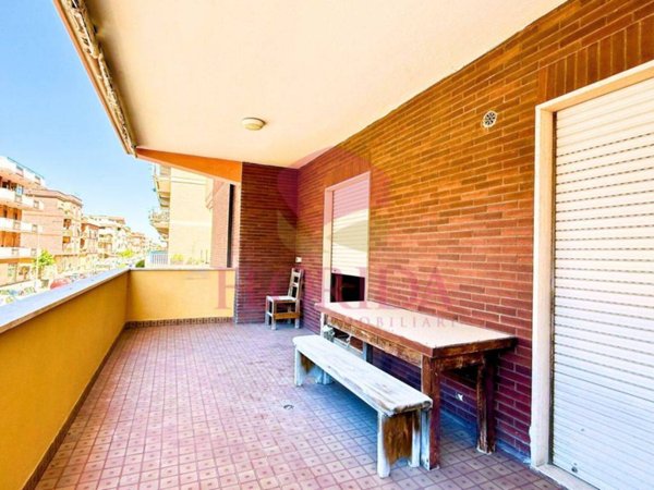 appartamento in vendita a Pomezia in zona Torvaianica