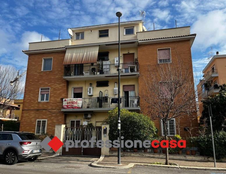appartamento in vendita a Pomezia