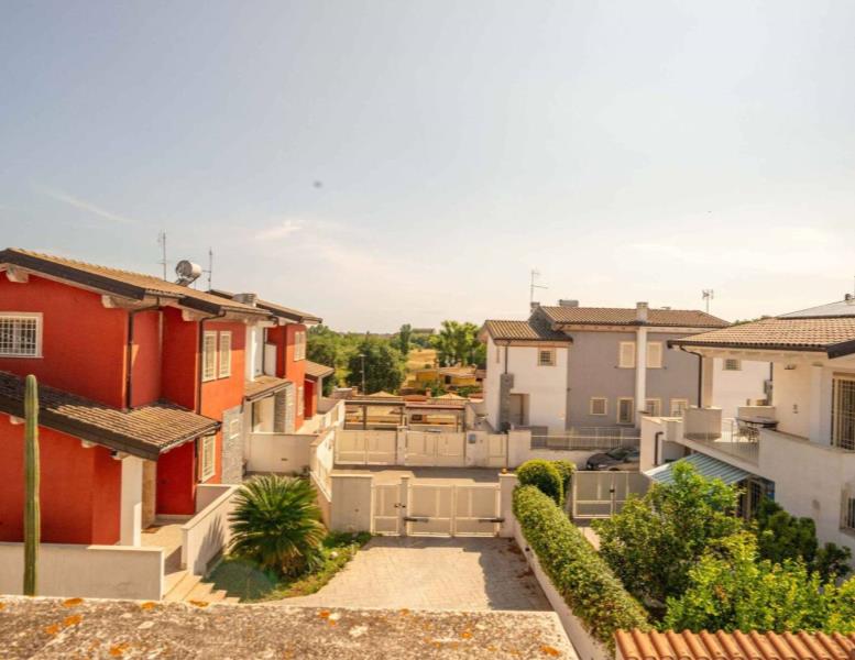appartamento in vendita a Pomezia