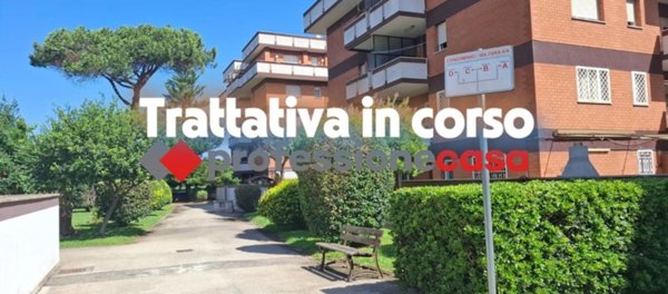 appartamento in vendita a Pomezia in zona Torvaianica