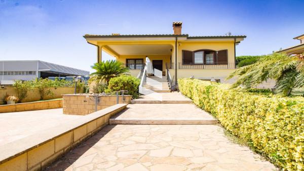 casa indipendente in vendita a Pomezia in zona Santa Procula