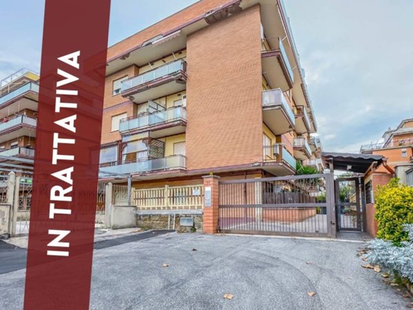 appartamento in vendita a Pomezia in zona Torvaianica