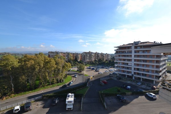 appartamento in vendita a Pomezia in zona Santa Palomba