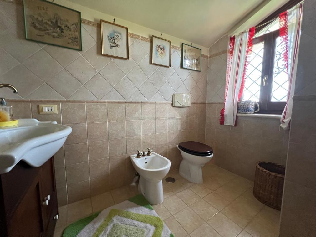 casa indipendente in vendita a Pomezia