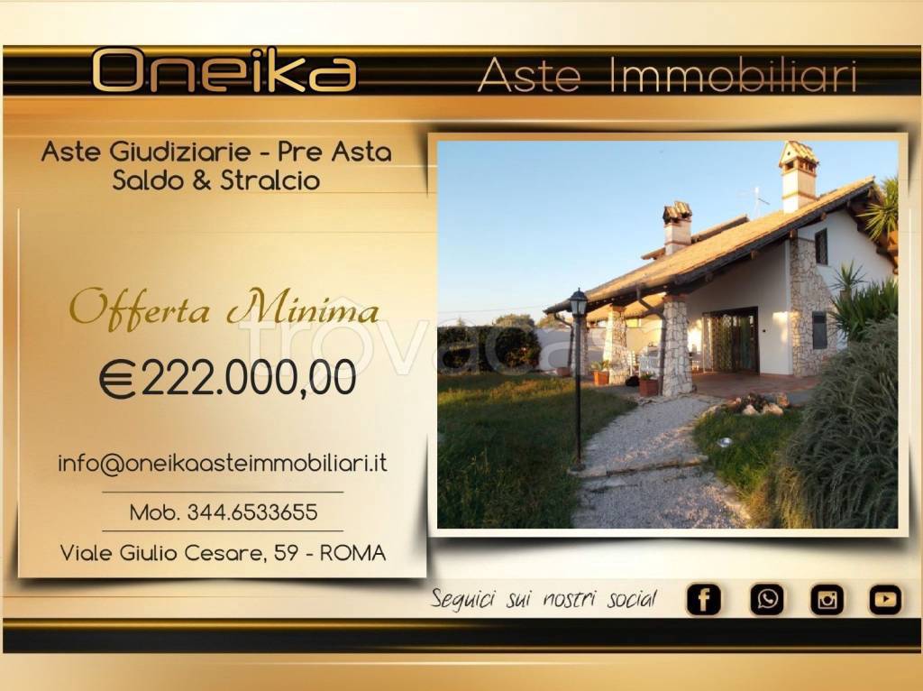 casa indipendente in vendita a Pomezia in zona Torvaianica Alta