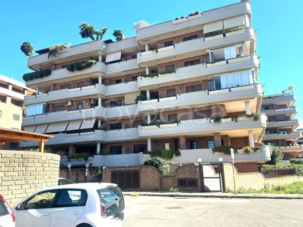 appartamento in vendita a Pomezia