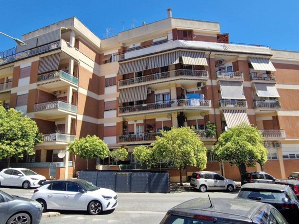 appartamento in vendita a Pomezia