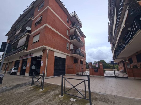 appartamento in vendita a Pomezia