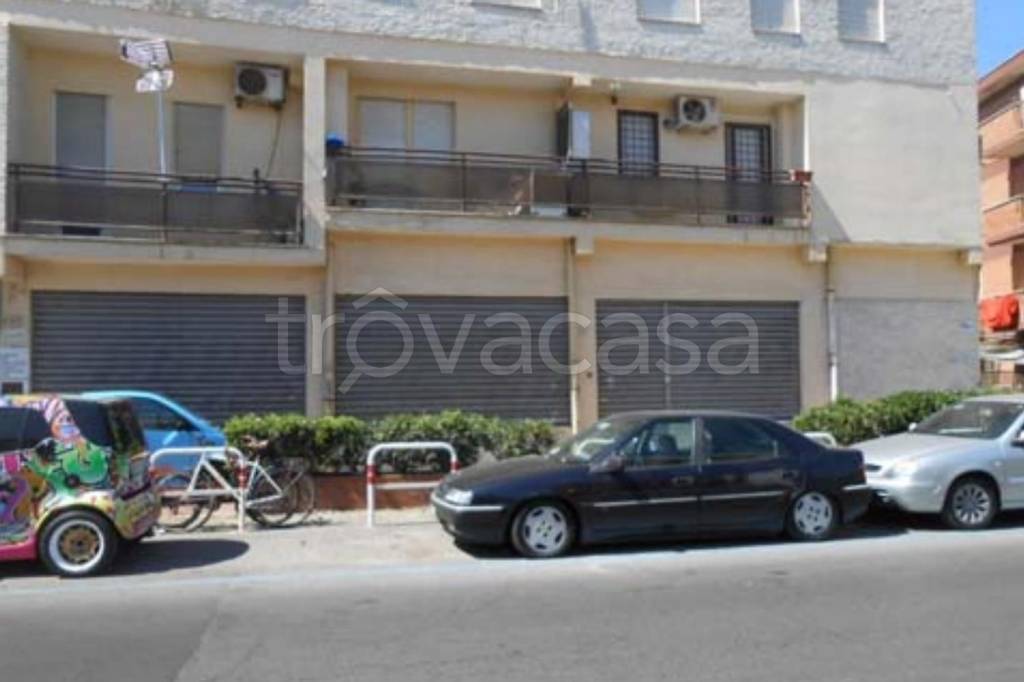 negozio in vendita a Pomezia