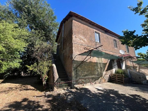 casa indipendente in vendita a Pomezia in zona Santa Palomba