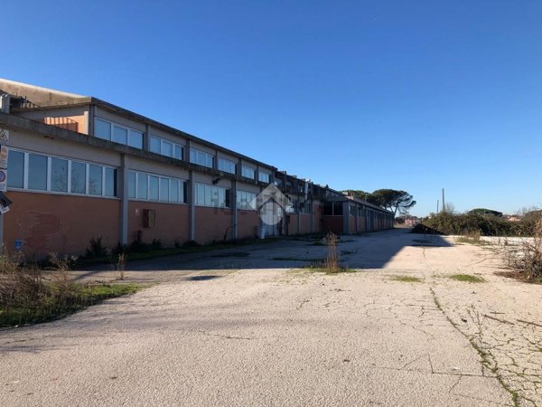 terreno edificabile in vendita a Pomezia