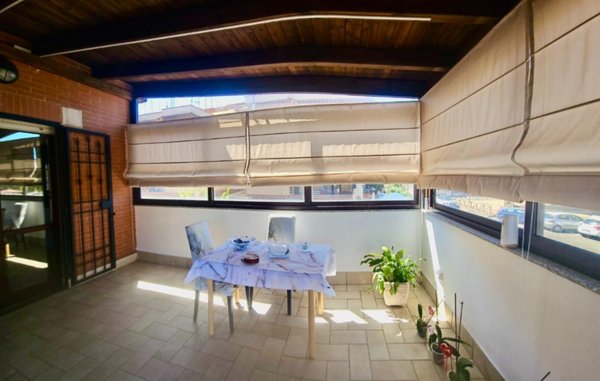 casa indipendente in vendita a Pomezia in zona Torvaianica