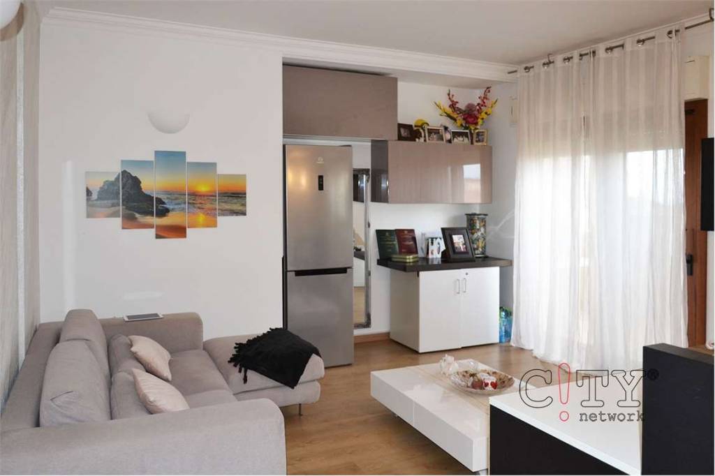 appartamento in vendita a Pomezia in zona Colli di Enea