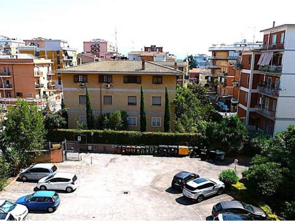 appartamento in vendita a Pomezia