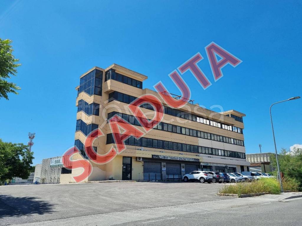 ufficio in vendita a Pomezia