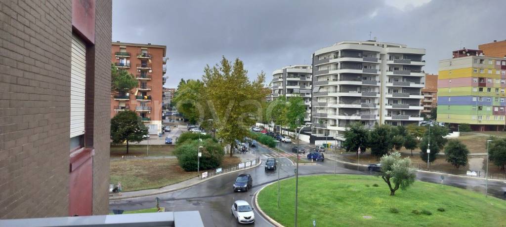 appartamento in vendita a Pomezia