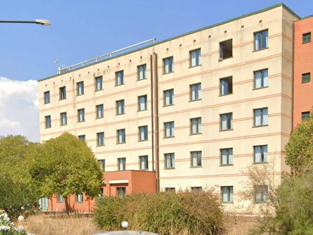 intera palazzina in vendita a Pomezia