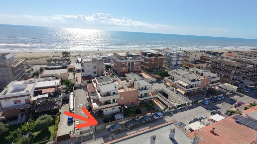 appartamento in vendita a Pomezia in zona Torvaianica