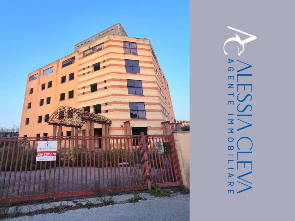 intera palazzina in vendita a Pomezia