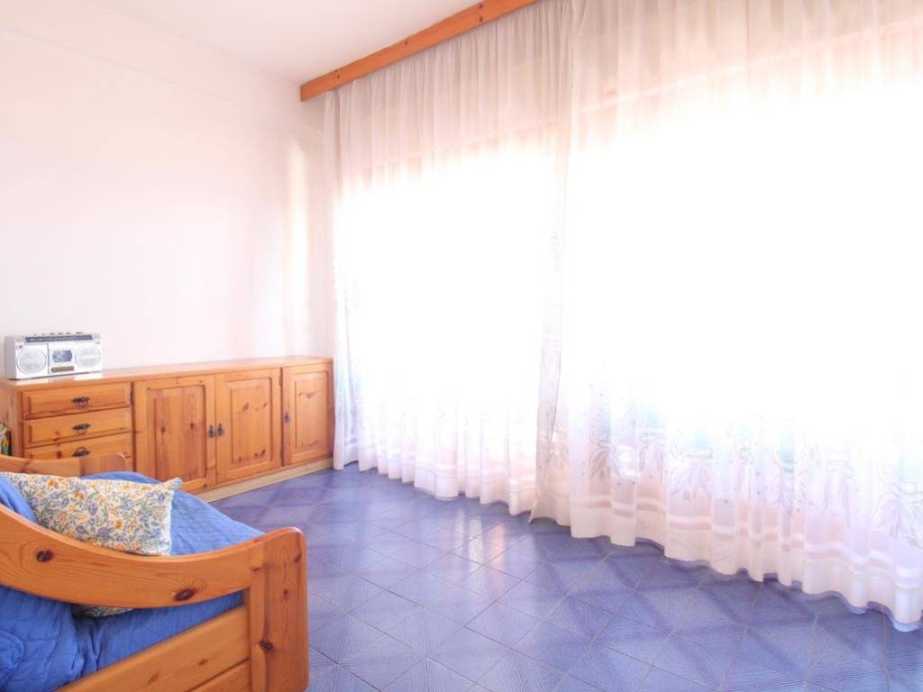 appartamento in vendita a Pomezia in zona Torvaianica