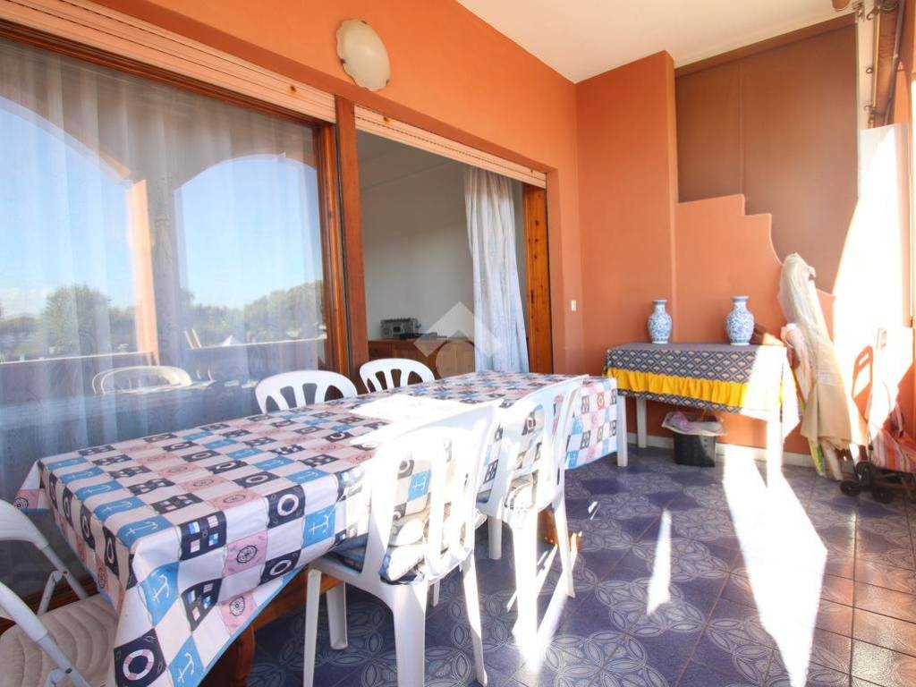 appartamento in vendita a Pomezia in zona Campo Selva