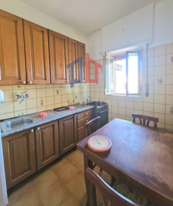 appartamento in vendita a Pomezia in zona Torvaianica