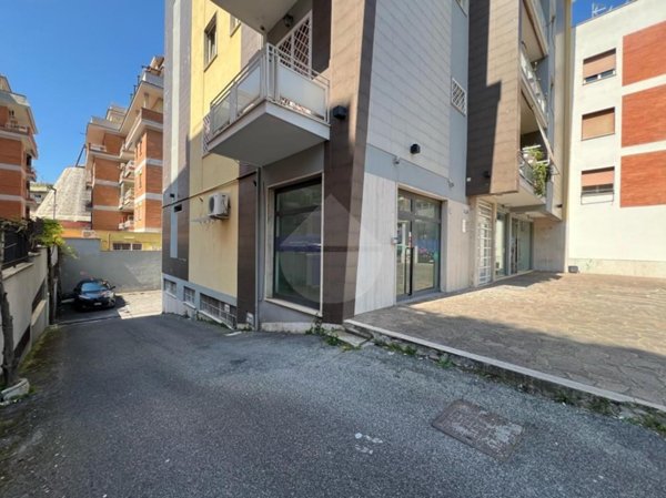 appartamento in vendita a Pomezia