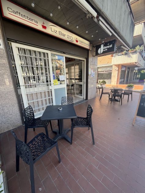 negozio in vendita a Pomezia