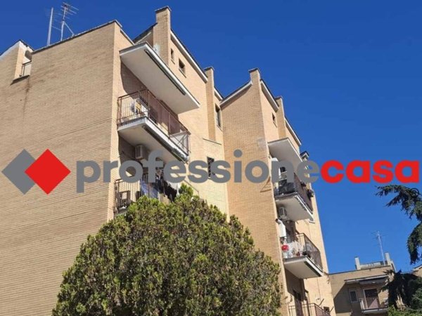 appartamento in vendita a Pomezia