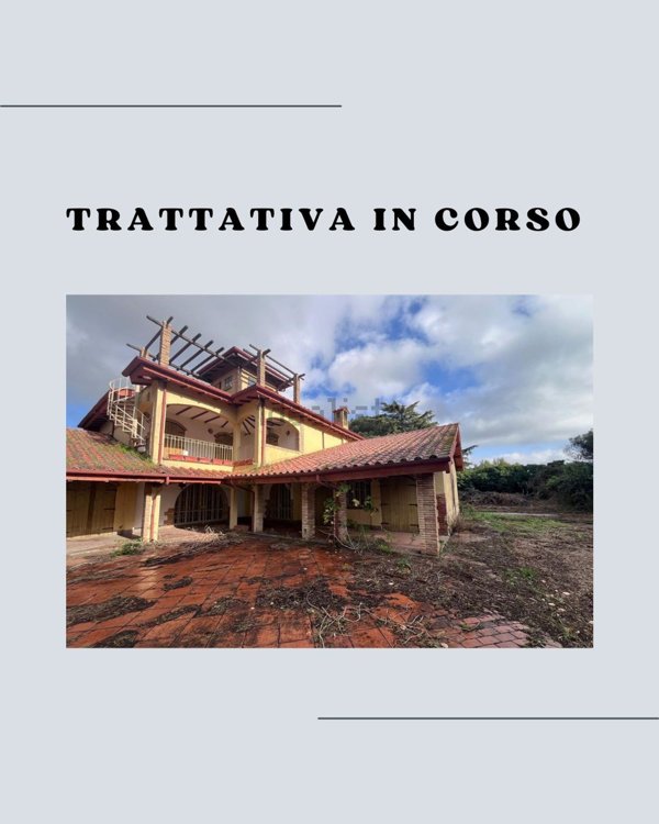 casa indipendente in vendita a Pomezia