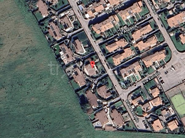 casa indipendente in vendita a Pomezia